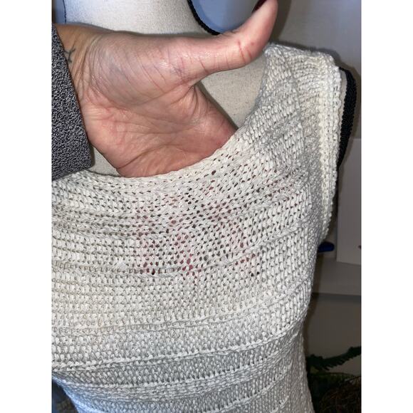 Lilly Pulitzer Small White/Cream GUC Crochet Style Knit Fringe Sleeveless Top - Picture 5 of 12